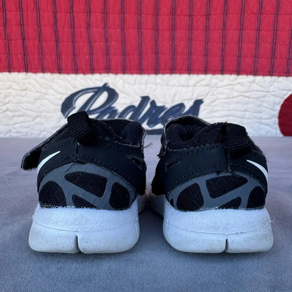 Size 3c - Nike Free Run 2‎ (TD) Hook & Loop [DA2692-004] Toddler